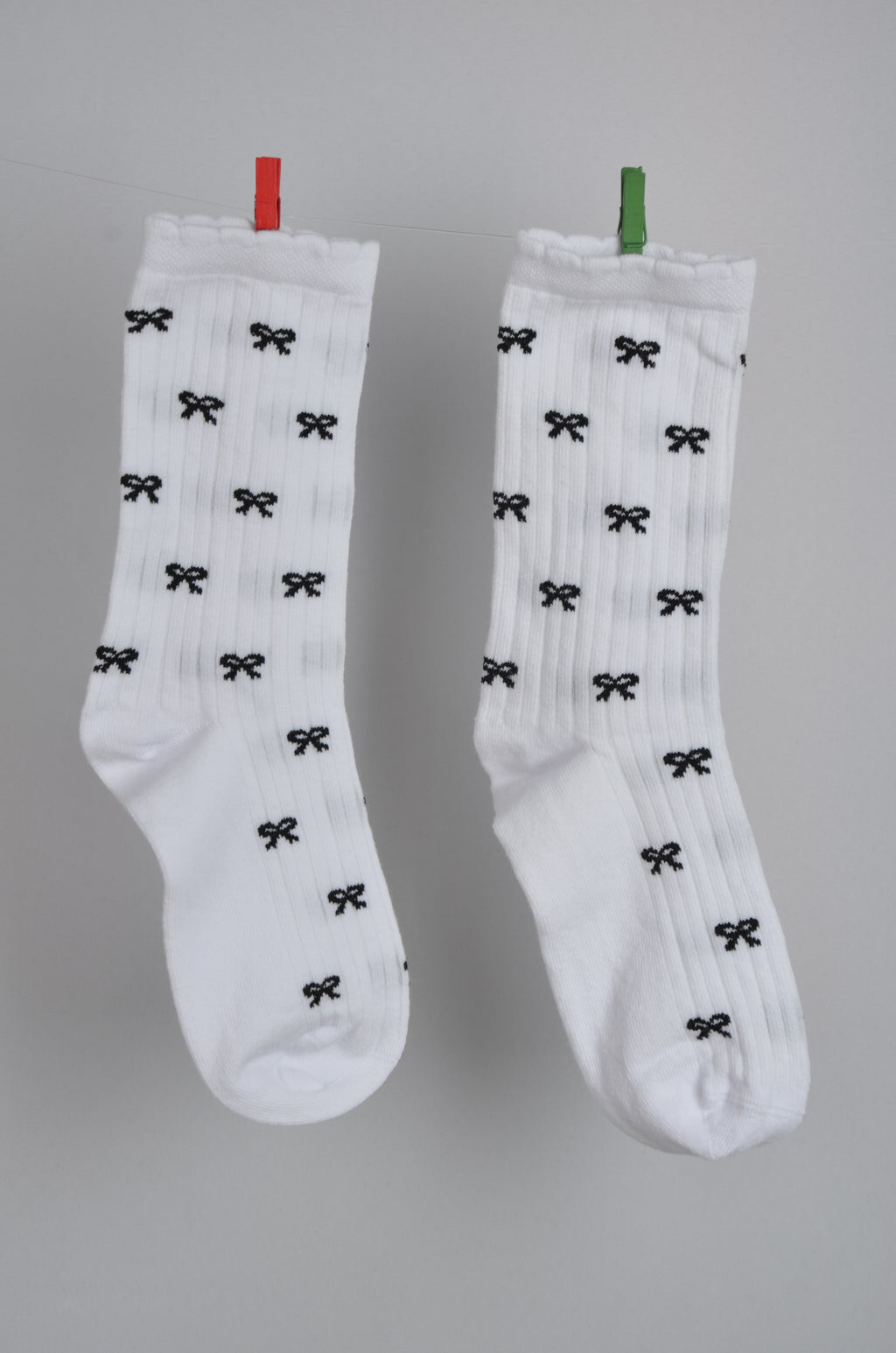 Fiyonk Desenli Fırfır Çorap