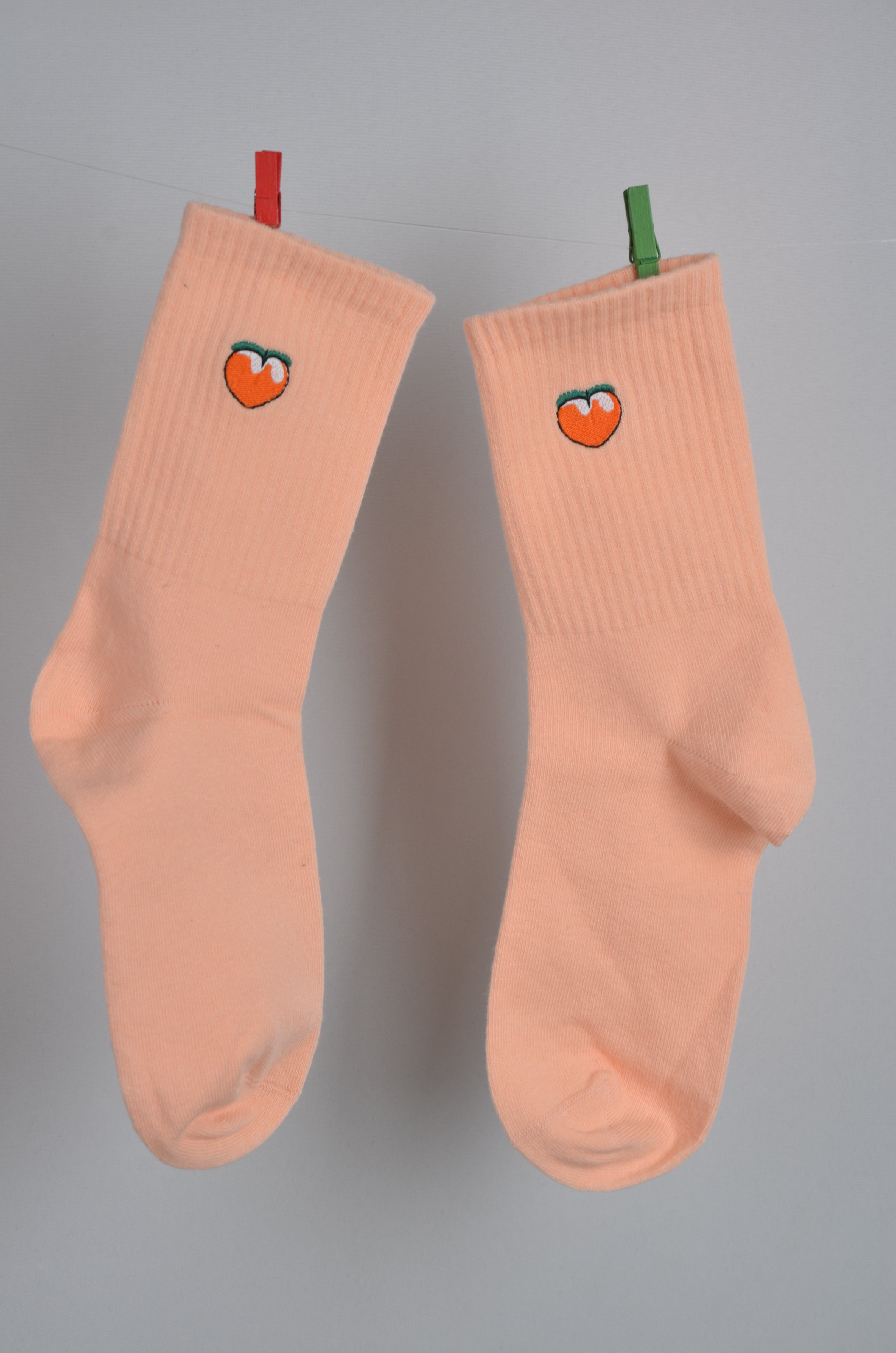 Şeftali Nakışlı Yavruağzı - Tenis Çorap